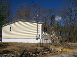 11 Oakwood St, Lyman, ME 04002