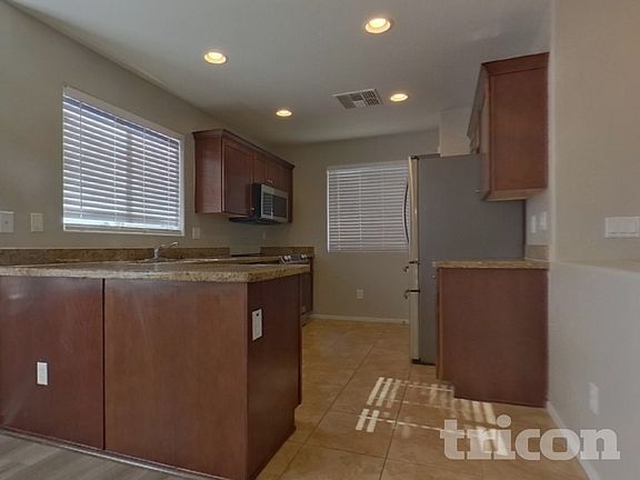 5th image of 25760 W Valley View Dr