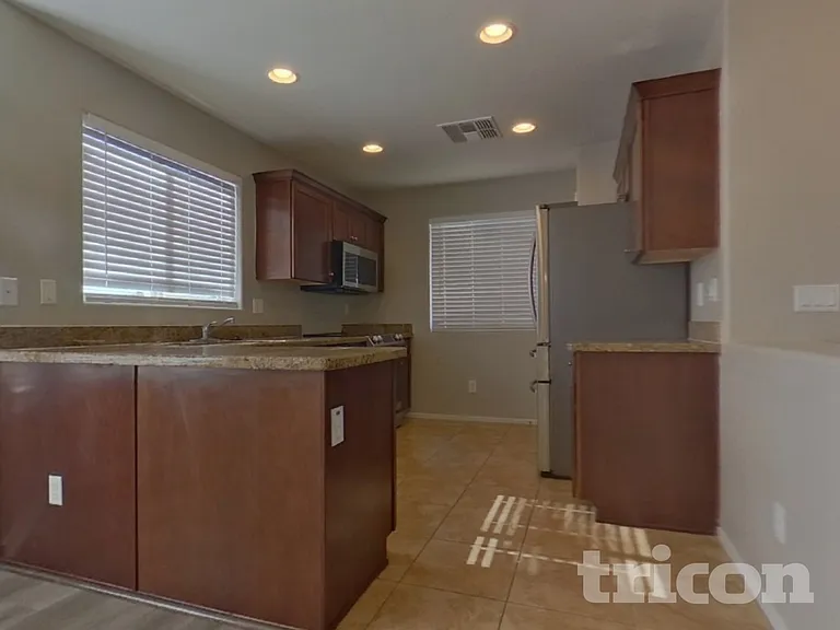 25760 W Valley View Dr — Photo 5