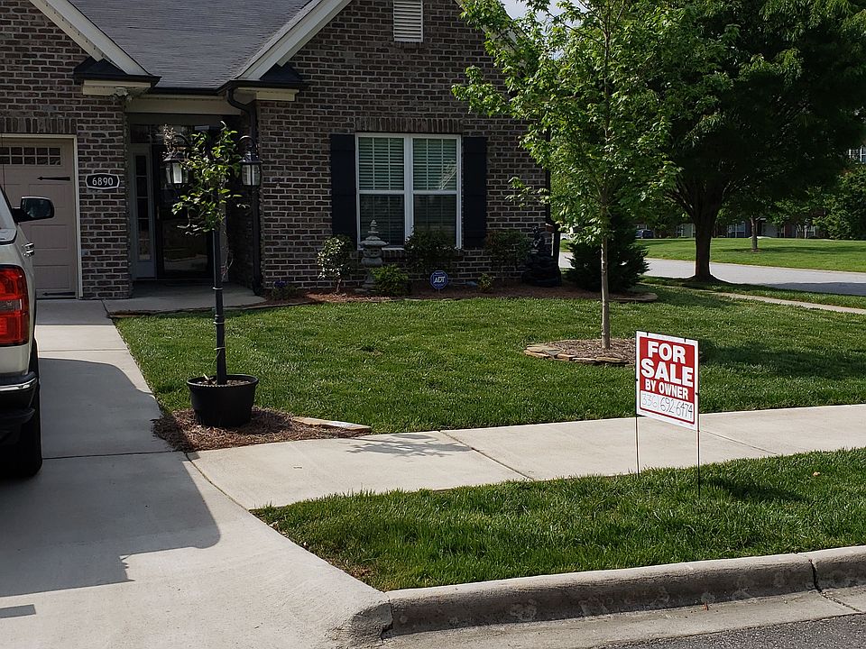 2nd image of 6890 Hanesbrook Cir