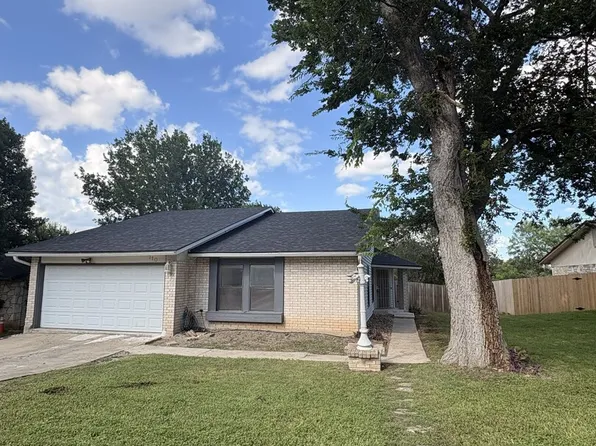 710 TRAPPERS RUN ST, San Antonio, TX 78245