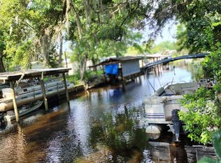 123 Fisherman Rd, Satsuma, FL 32189