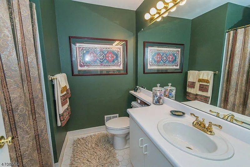 Thumbnail 10