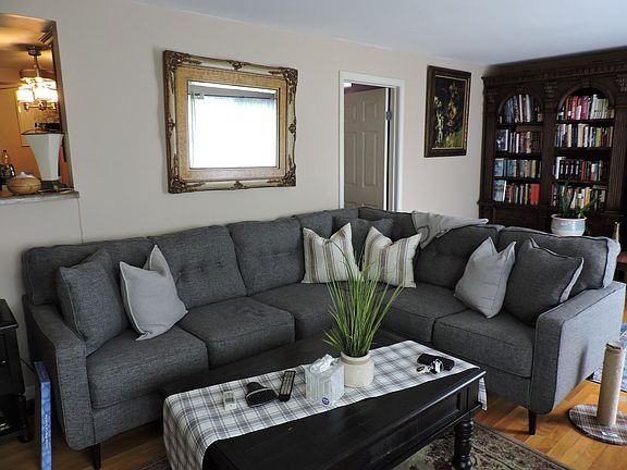 3rd image of 8860 N Western Ave APT 2B