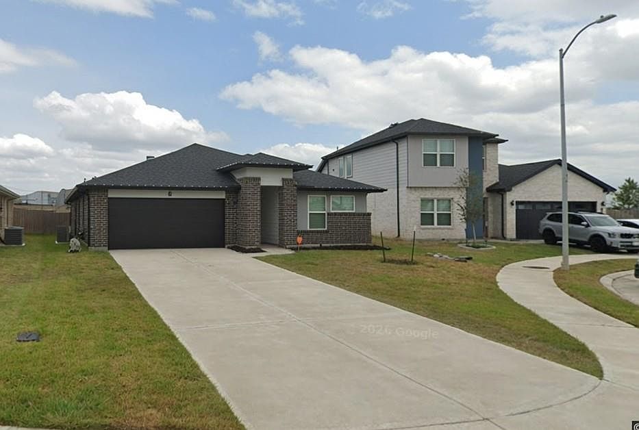 1st image of 28919 Yachting Point Ln