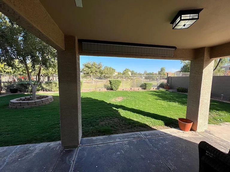 6821 S 40th Dr — Photo 14