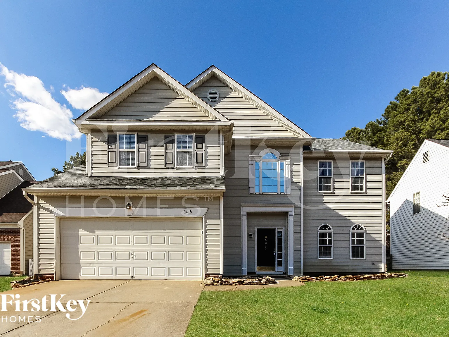4 bed, 2.5 bath, 2352 sqft, $2,340 — Photo 1