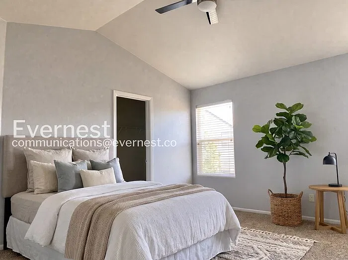 3 bed, 3.0 bath, 1832 sqft, $2,850 — Photo 3