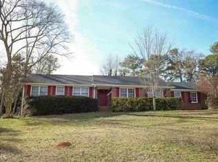 5 Valley Stream Ln, Newnan, GA 30263