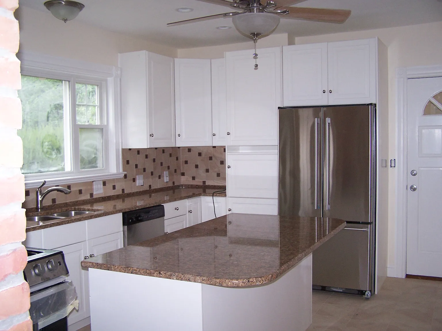 2 bed, 1400 sqft, $3,100 — Photo 3
