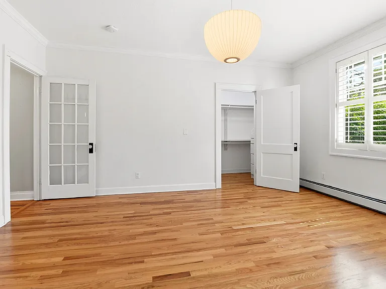 975 S Vine St — Photo 19