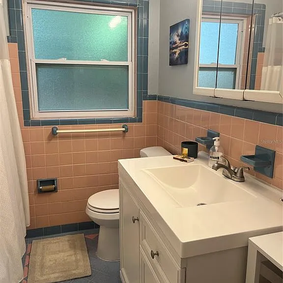 N Lotus Dr — Photo 15