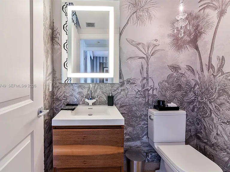 3737 Collins Ave #S-203 — Photo 20