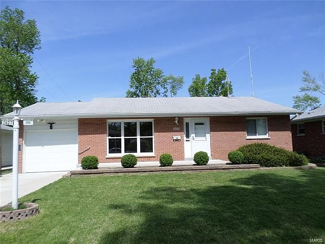 1st image of 2627 Wessex Dr