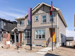 520 S Tekarra Dr NW, Calgary, AB T3R2G1