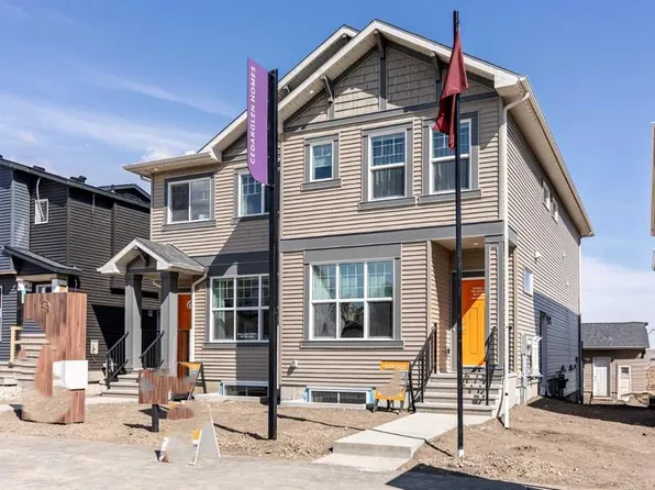 520 S Tekarra Dr NW, Calgary, AB T3R 2G1