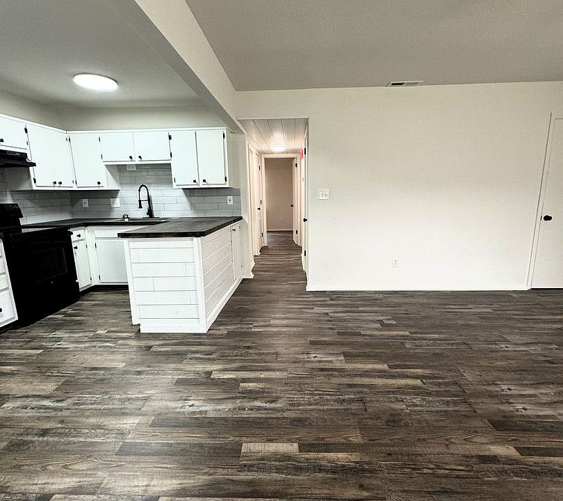 1st image of 12007 Sugar Mill Cir SE #B