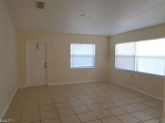 4th image of 1247 Bacon Ave #A & B