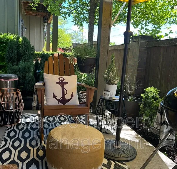 8078 NE Miriam Way — Photo 18