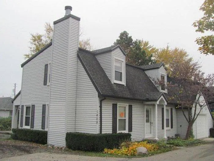 1408 Rossdale Dr photo 1