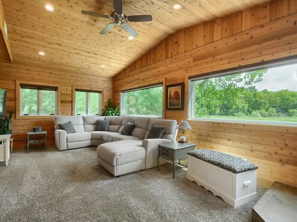 17141 Jefferson Ct, Lakeville, MN 55044