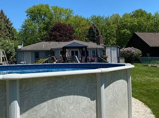 27100 Ponchartrain St, Harrison Township, MI