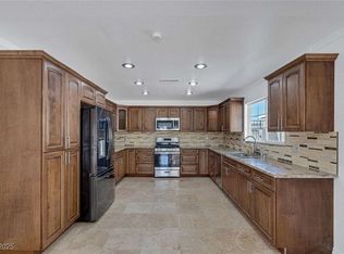 7220 Stormson Dr, Las Vegas, NV 89145