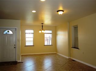 2449 W Taylor St, Chicago, IL 60612