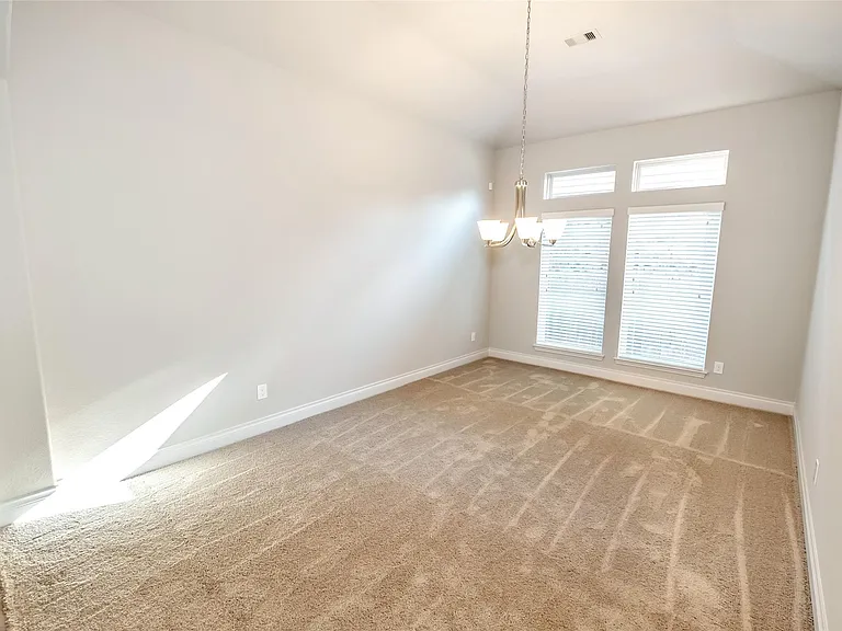 2911 River Flower Ln — Photo 5