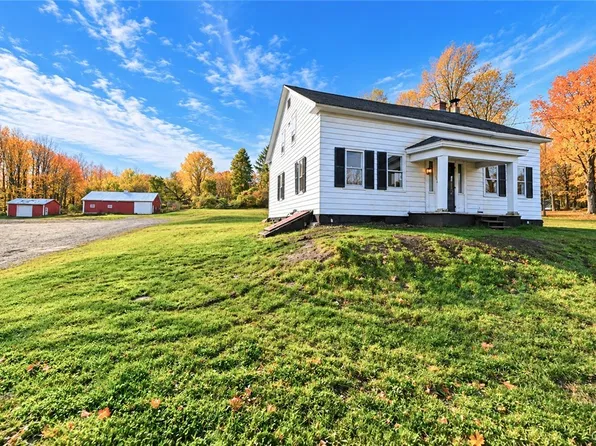 3442 Howlett Hill Rd, Camillus, NY 13031