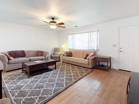 4th image of 213 Barbe Ct