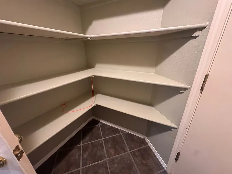 9701 Tapatio Dr NW — Photo 14
