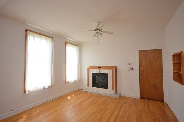 1st image of 1368 W Evergreen Ave APT 4M