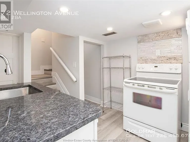 972 Wellington Ave #2 — Photo 8