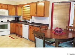 49 Olivia Cir, Rochester, NY 14626