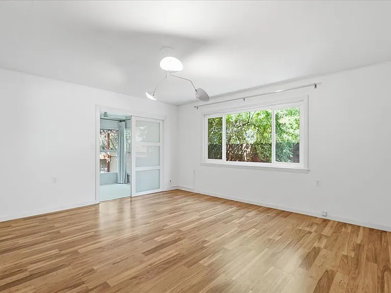 5231 17th Ave — Photo 18