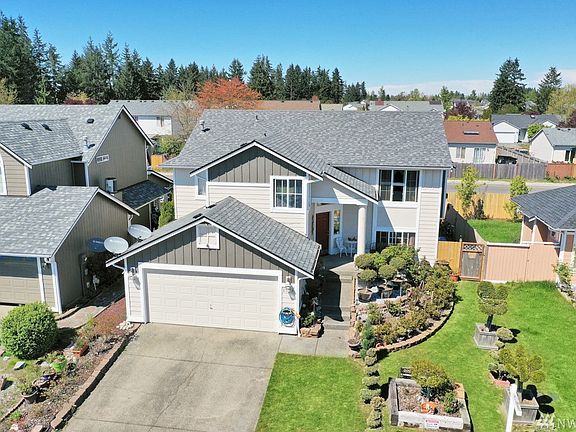 2nd image of 1105 200th St E