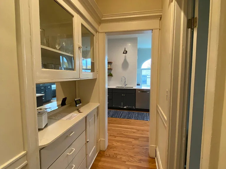 1059 W Oakdale Ave #3 — Photo 7