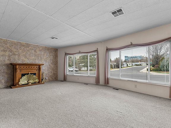 3rd image of 77 W Evening Star Way