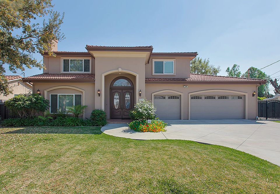 1st image of 9852 Howland Dr