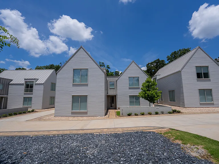 Rutherford House — Photo 1