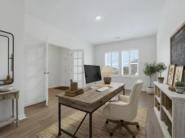 293 Brook Ave, White House, TN 37188