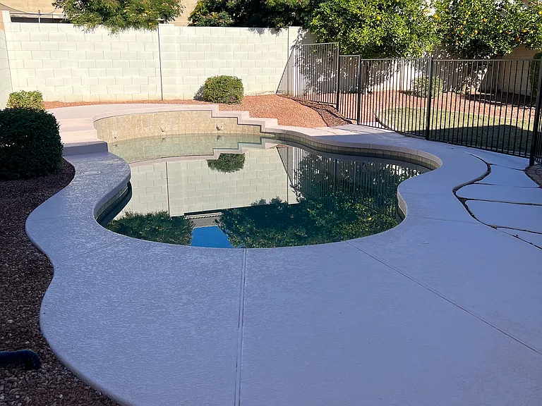 18606 W Sunnyslope Ln — Photo 8
