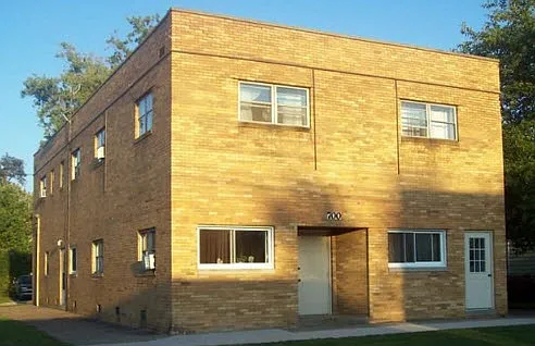 700 High St — Photo 1