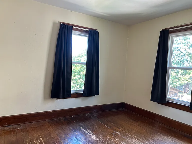 317 N High St — Photo 7