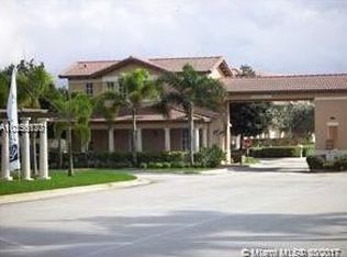 707 SW 147th Ave, Hollywood, FL 33027