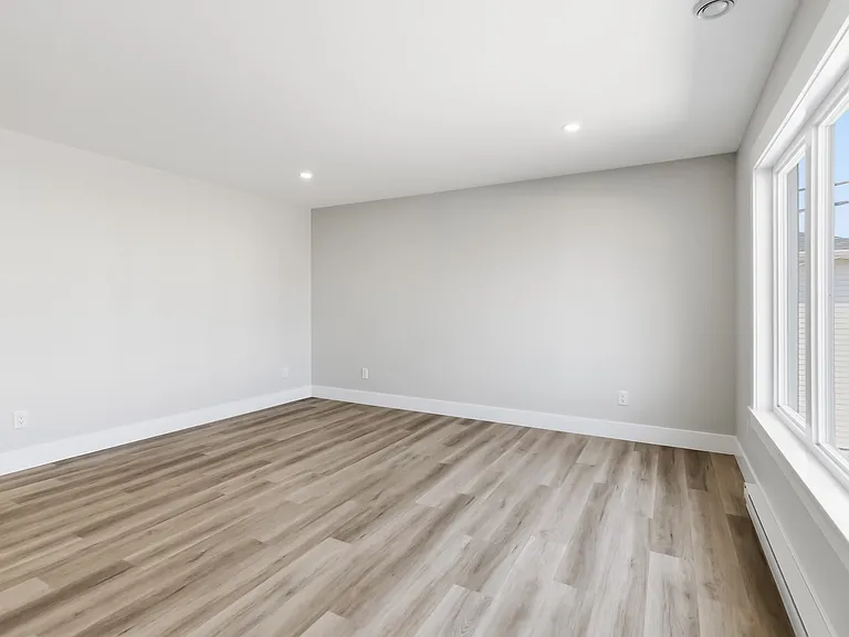 286 Maccoun St #284 — Photo 4