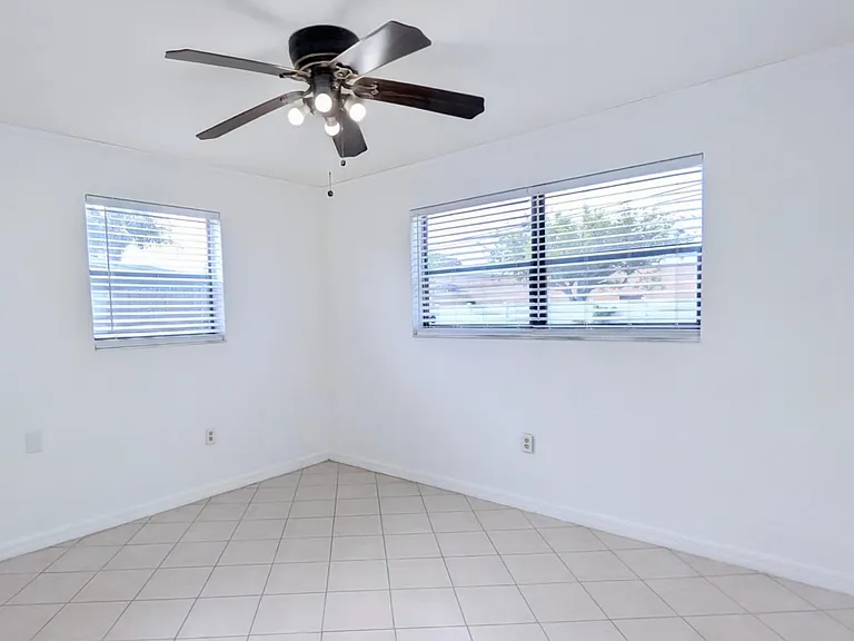 4340 N Mary Cir — Photo 10