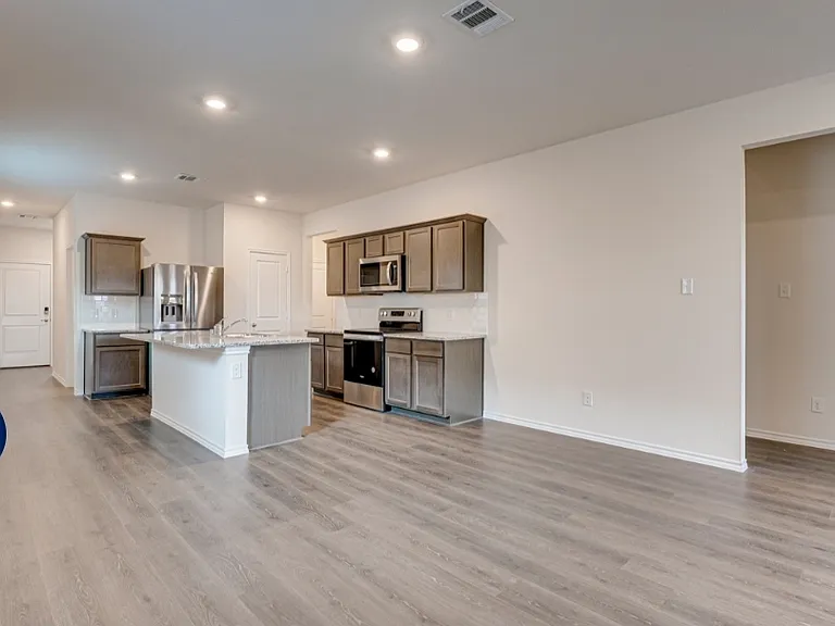 1614 Potomac Ln — Photo 9