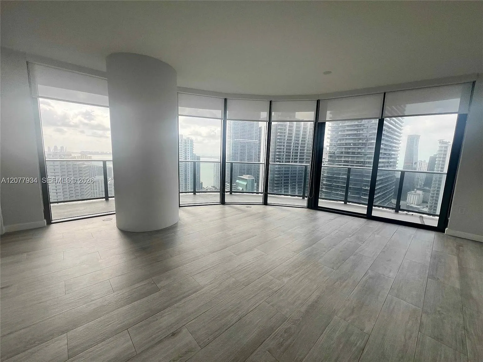 Brickell Heights East Con — Photo 4